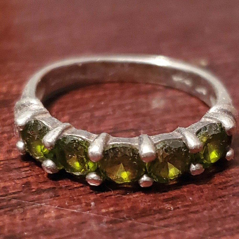 green cz 5 stones set in sterling silver .925 ring womens, used